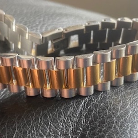 Misa & Co. Classic Stainless Steel Bracelet  / Silver and Gold - Unisex - Picture 4 of 5